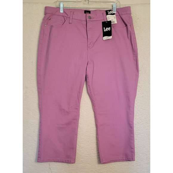 Lee Women's Capri Mid Rise Size 18M Denim Purple New NWT 0813 - Picture 1 of 6